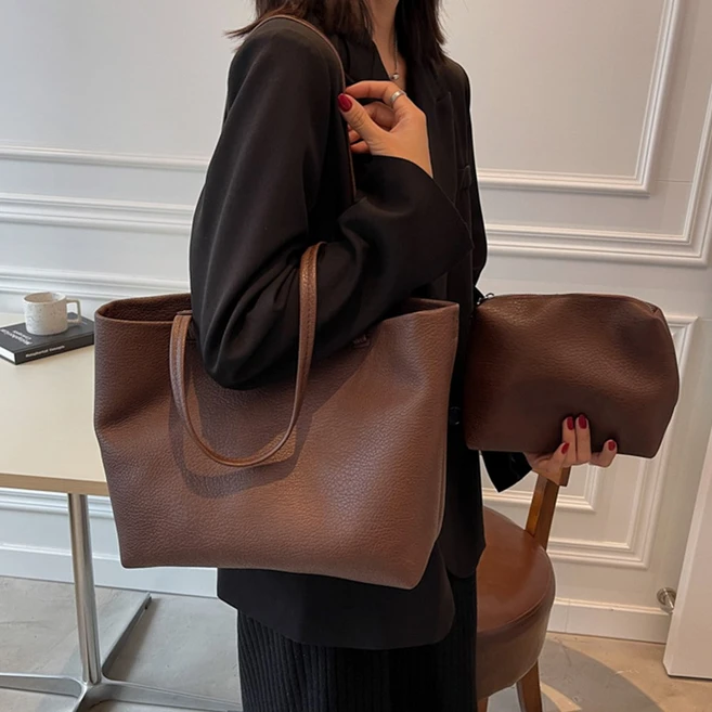 오늘 추천드려야 할 더로우가방 리뷰 해보겠습니다